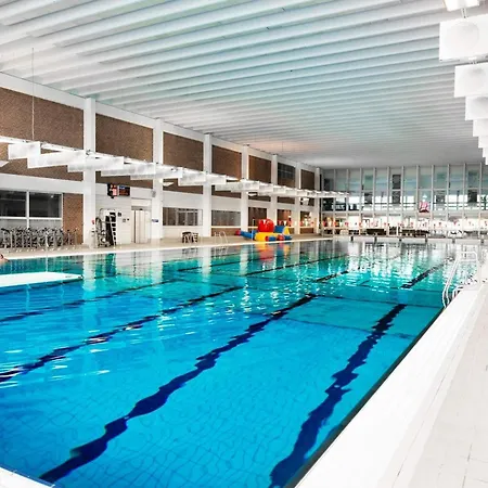 Home- Free Water Park Access 度假居 *